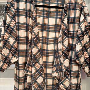 LuLaRoe Medium Shirley